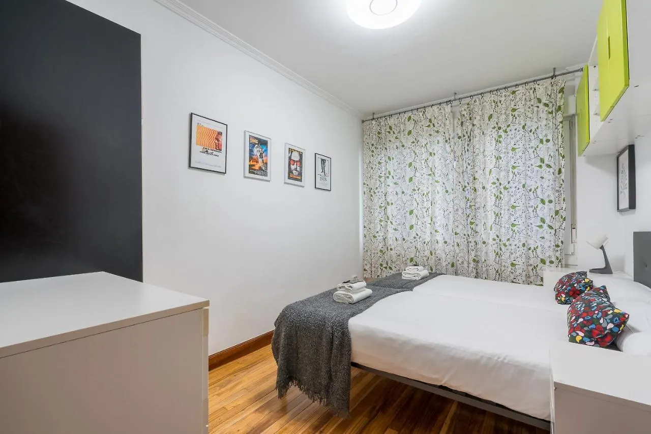 בילבאו Ybarra Apartment By People Rentals 0*,  ספרד